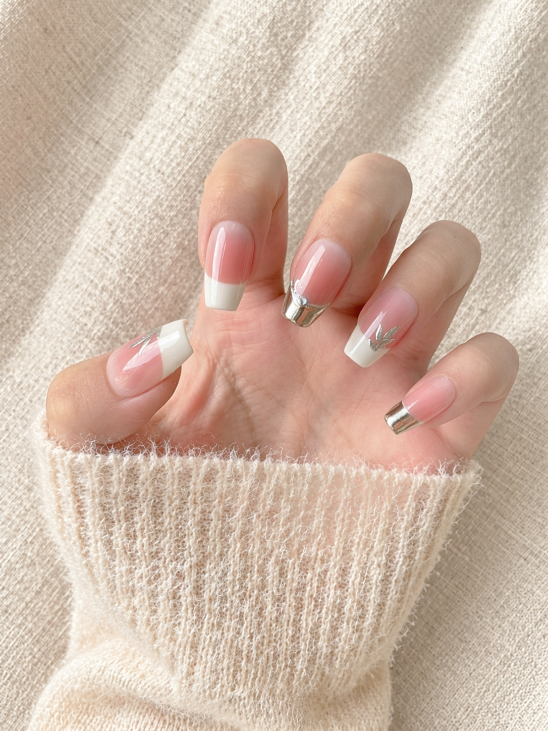 Rosy Nails 穿戴甲 (任選一副+貼甲服務)
