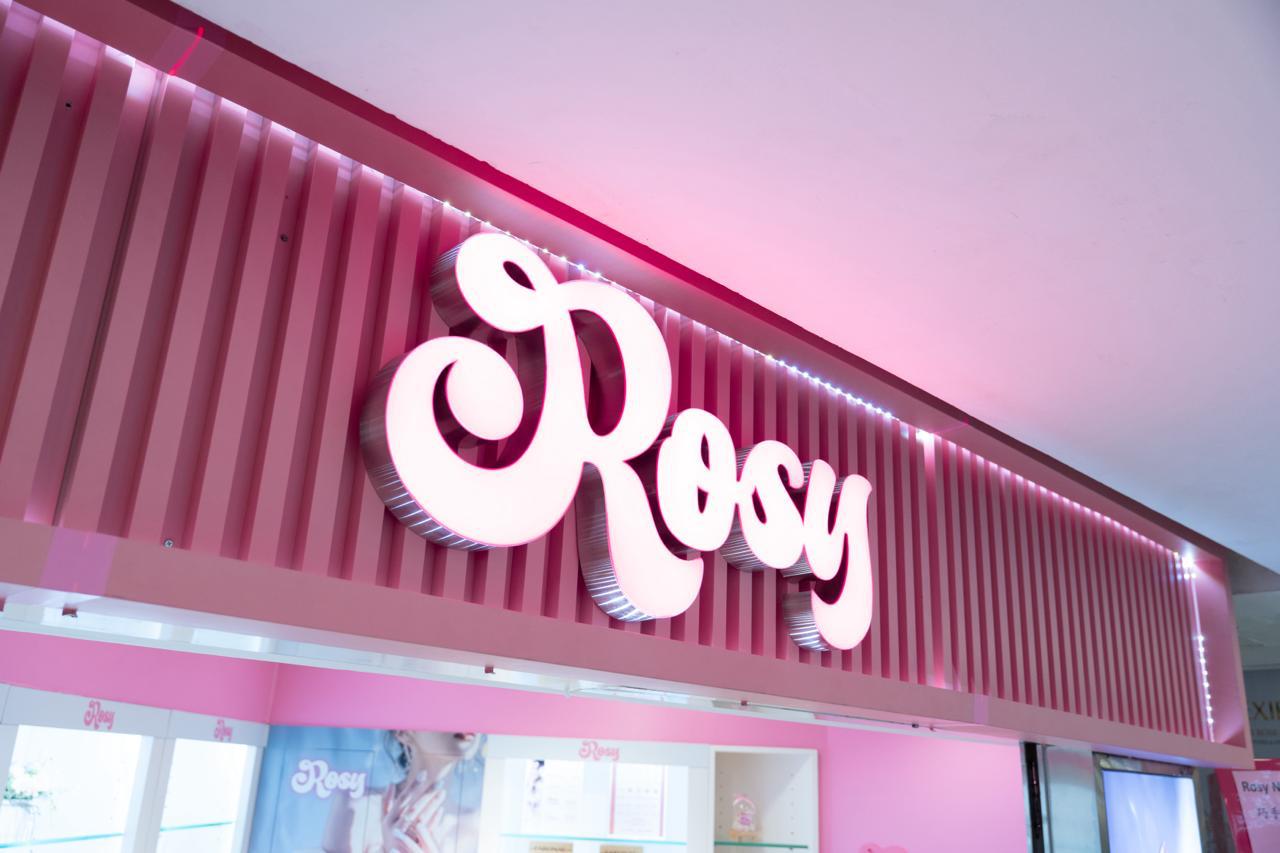 Rosy Nails 穿戴甲 (任選一副+貼甲服務)